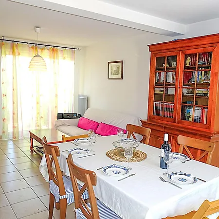 Maison Des Lauriers By Interhome Casa vacanze